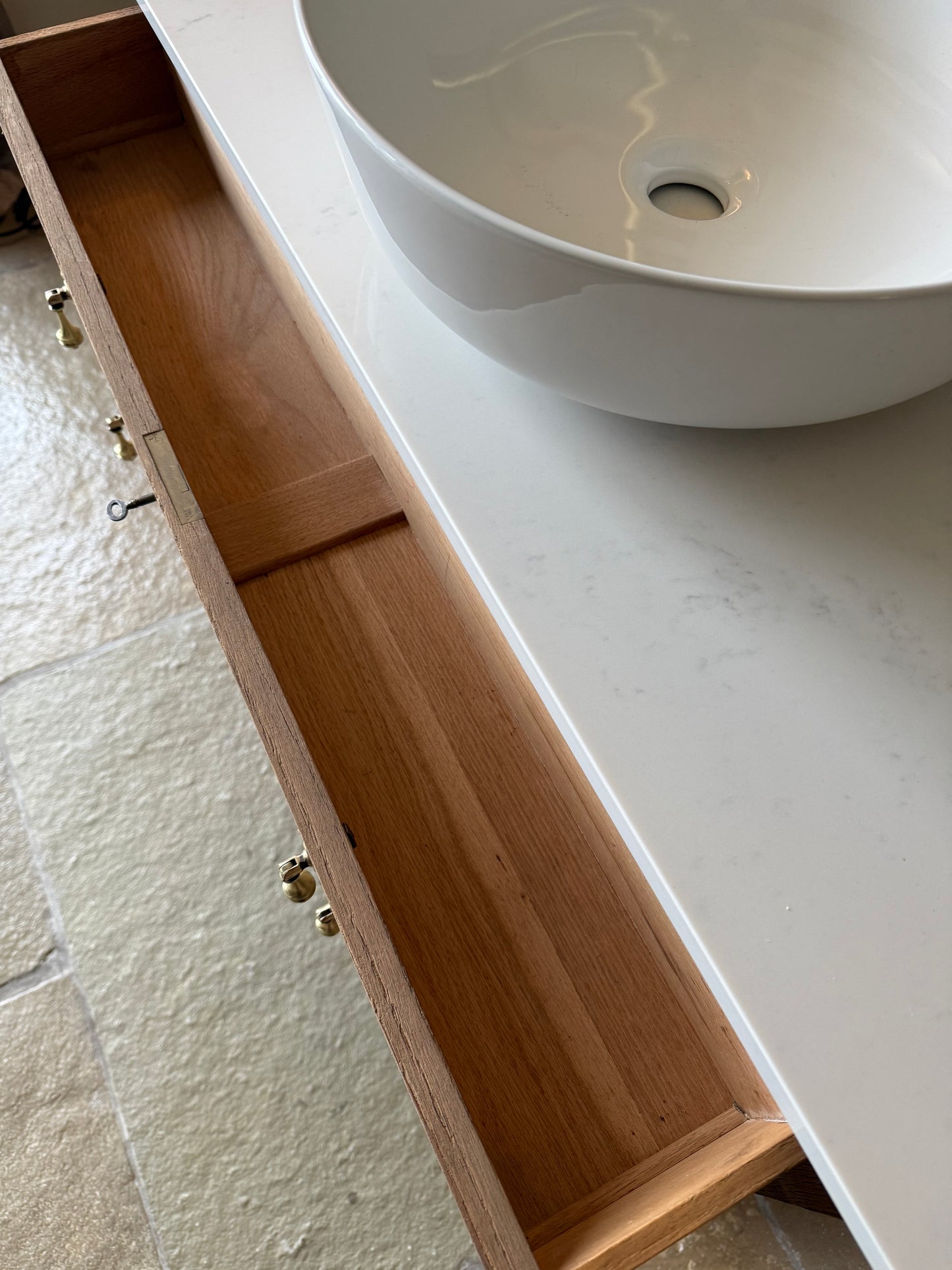 Vintage Single Vanity Sink (mid oak), Carrara Quartz top, Upstand and  basin (101cm wide)