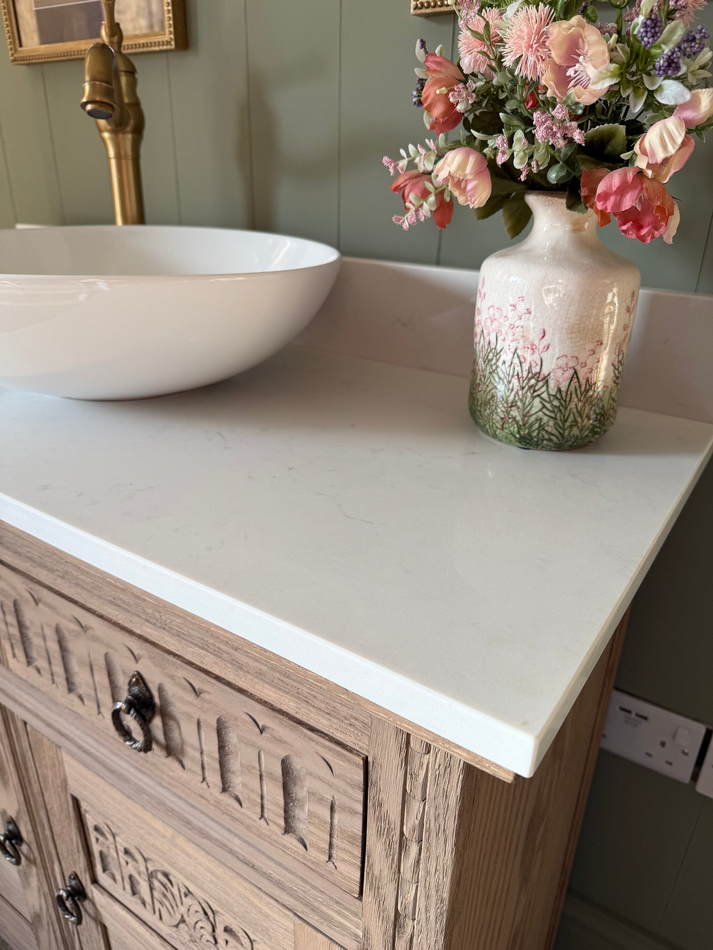 Vintage Light Oak Vanity Sink Unit, Carrara Quartz top, Upstand and Basin (98cm wide)