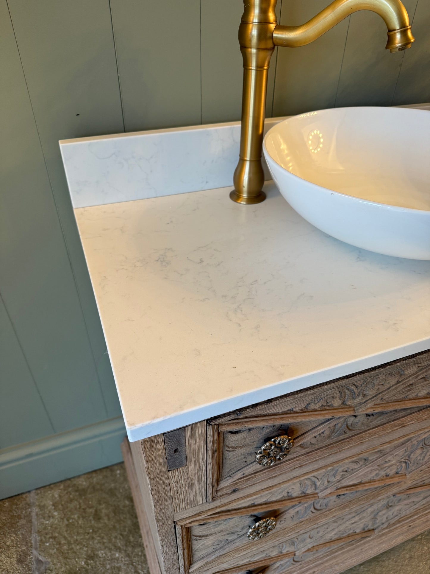 Antique Carved Oak Vanity Sink, Quartz top, Upstand and Basin. (88cm wide)
