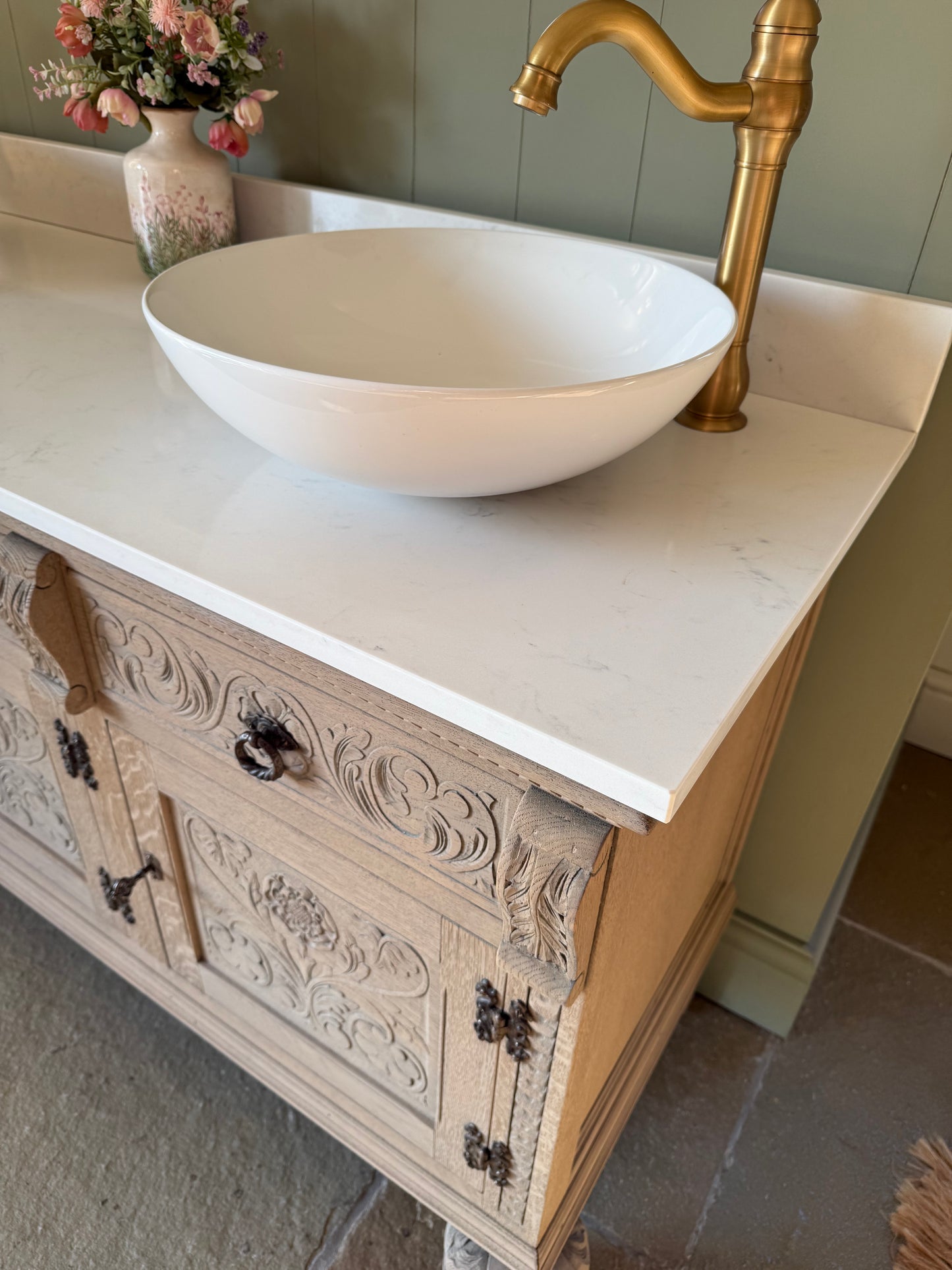 Solid Oak Vintage Double Vanity Sink Unit, Quartz top, Upstand and two basins