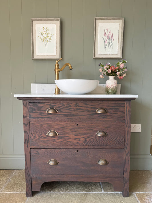 Vintage Vanity Sink in a Classic Dark Oak, Quartz top, Upstand and basin.