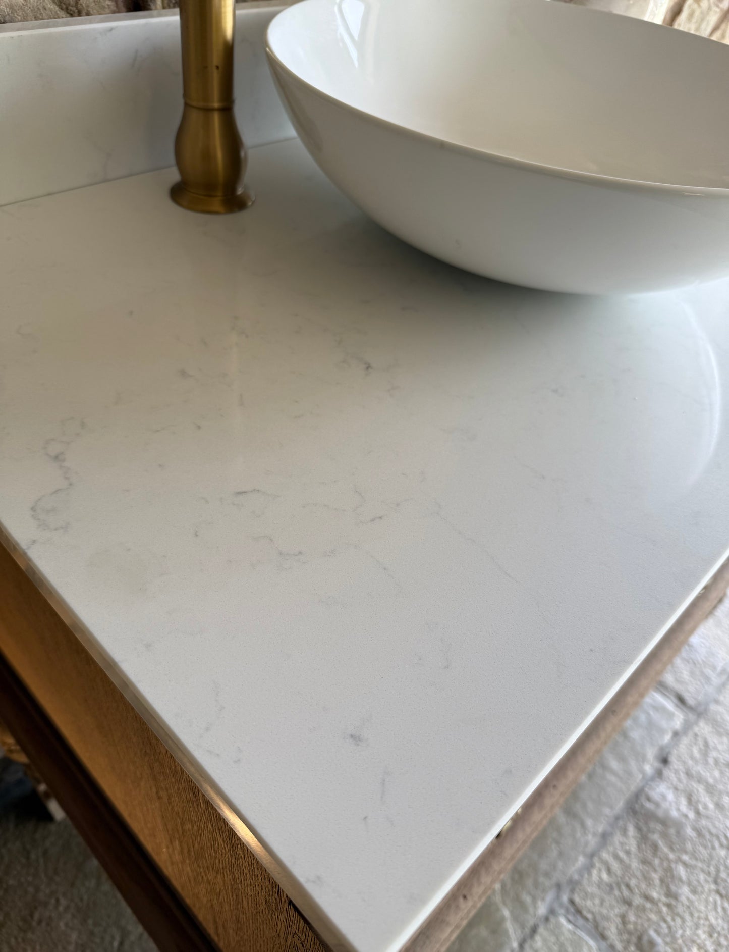 Beautiful Antique Solid Oak Vanity Sink Unit, Quartz Top, Upstand and Basin (90cm wide)