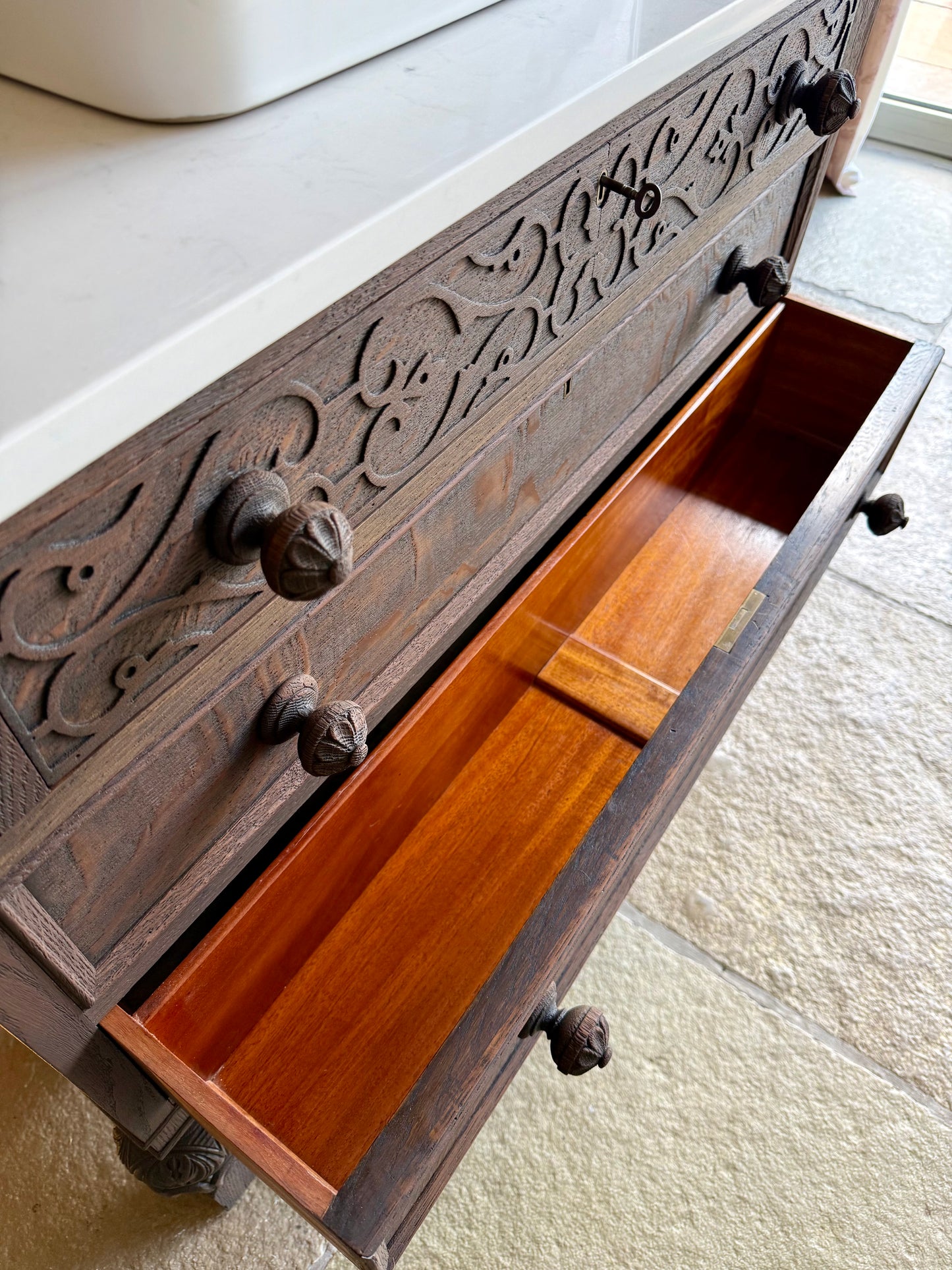 Vintage Classic Dark Oak Vanity Sink Unit, Quartz Top, Upstand and basin.