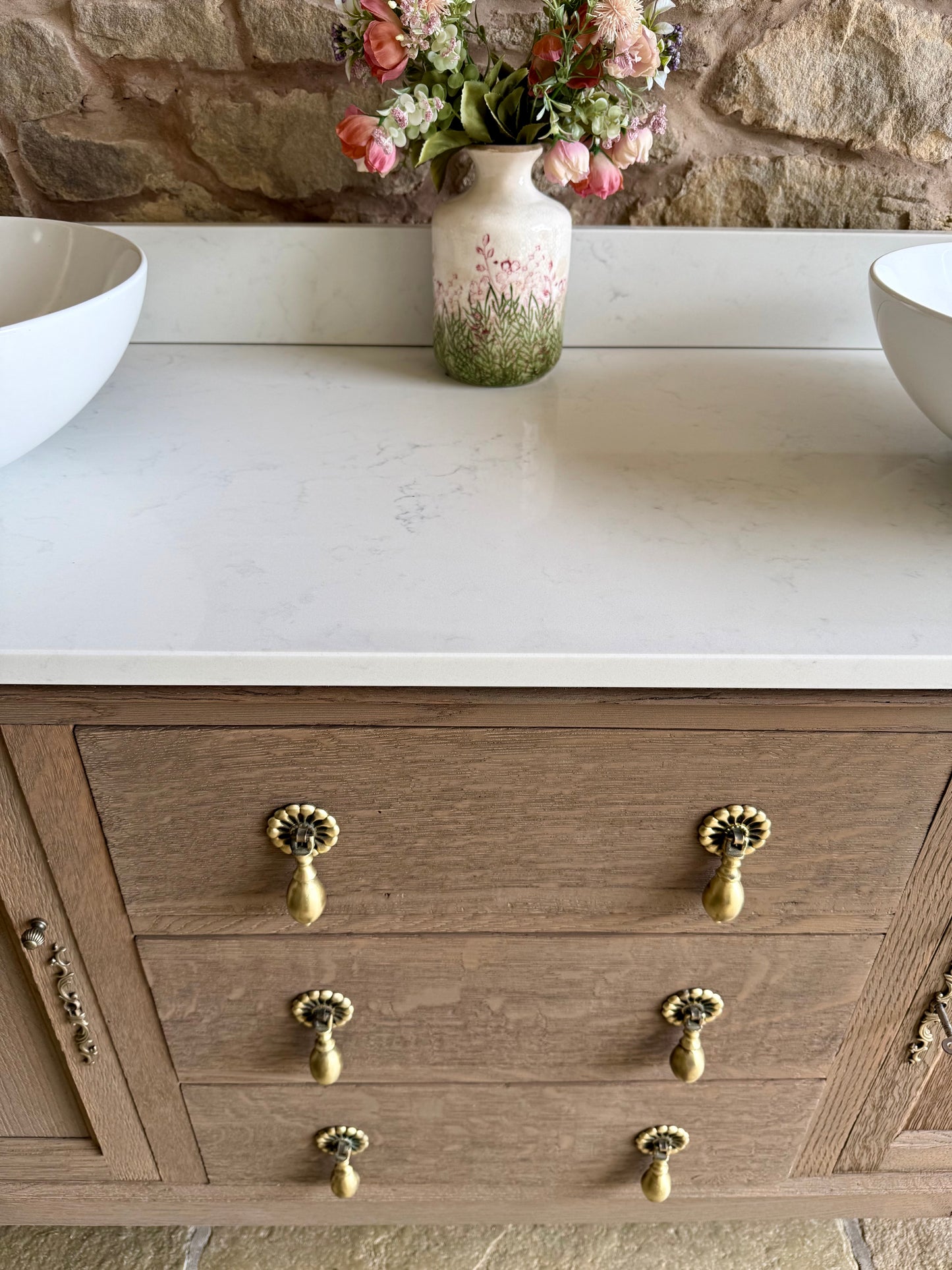 Warm Oak Heritage Double Vanity Sink Unit, Quartz Top, Upstand and Two Basins (139cm wide)