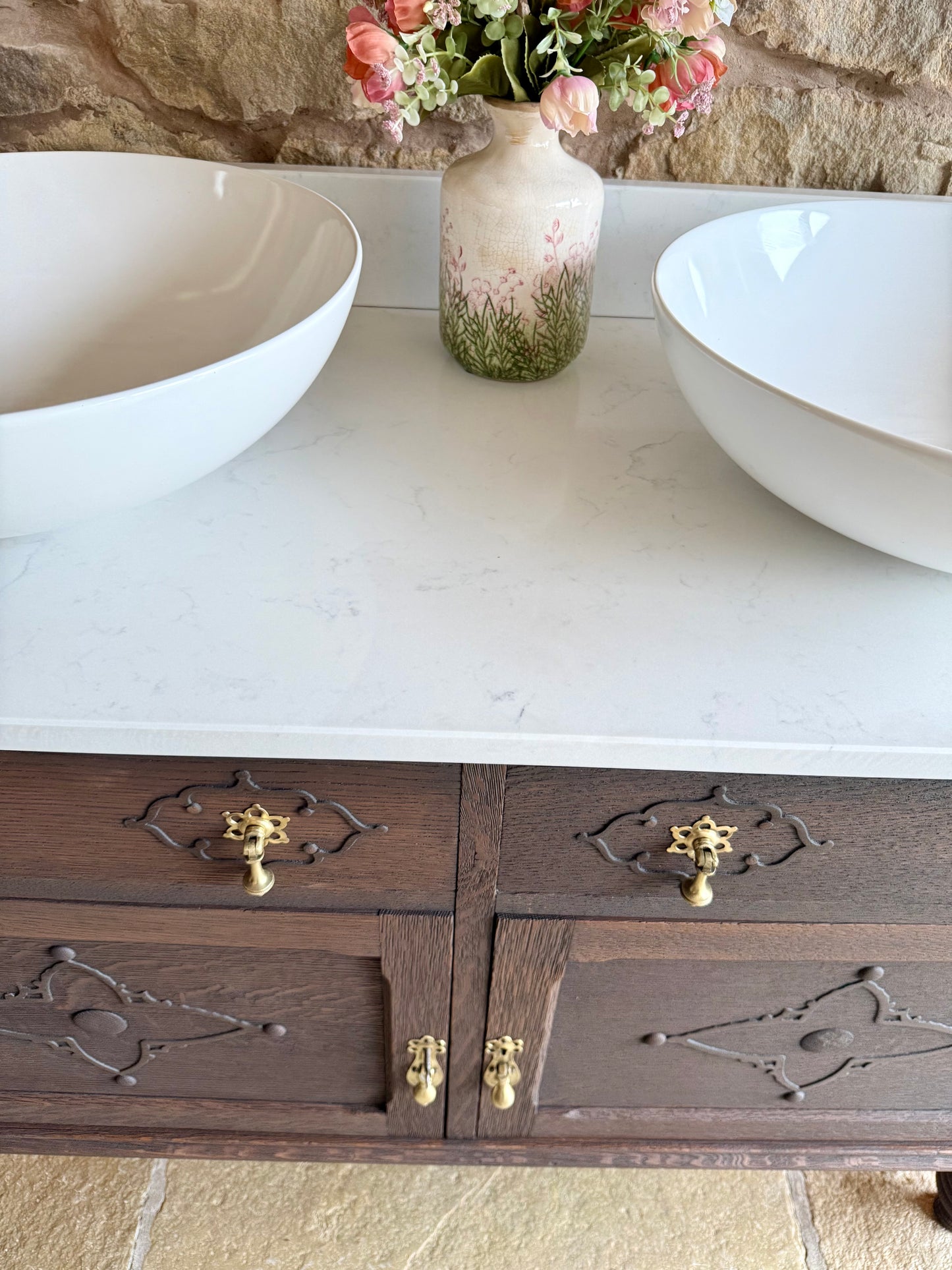 Classic Dark Oak Vintage Vanity Sink Unit, Quartz Top, Upstand and Basins (124cm wide)