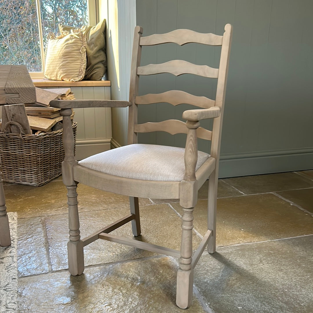 Vintage Extendable Solid Oak 8 Seater Dining Set