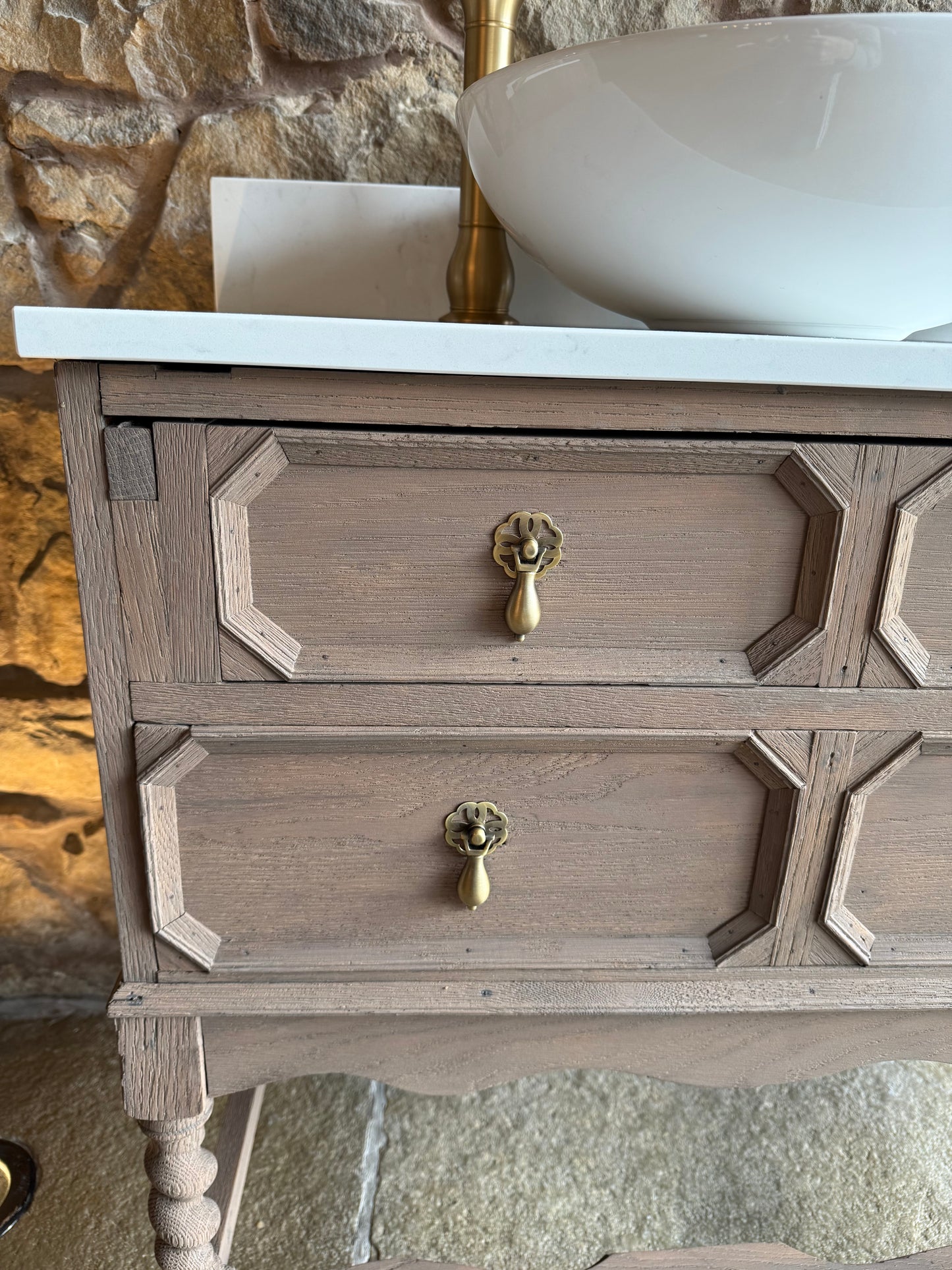 Light oak Vintage Vanity Sink, Quartz top, Upstand and basin (77cm wide)
