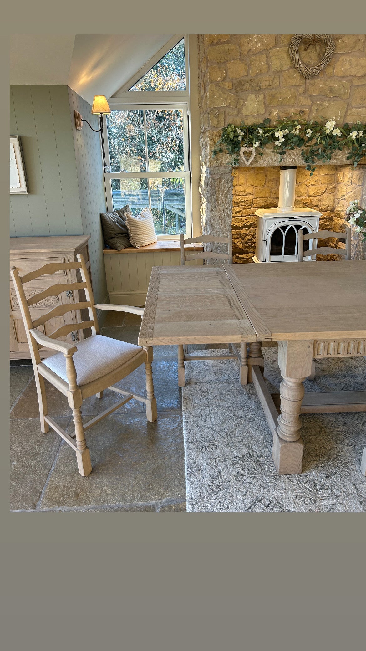 Vintage Extendable Solid Oak 8 Seater Dining Set