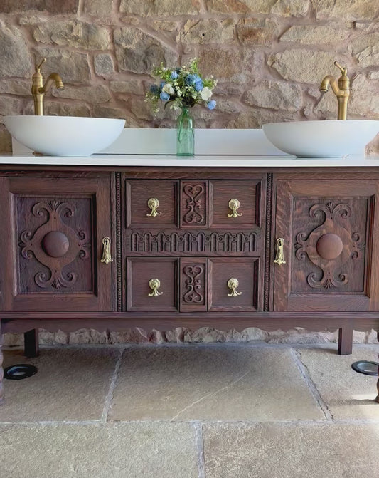 Beautiful Vintage Double Vanity Sink Unit, Quartz Top, Upstand and two basins. (139cm wide)
